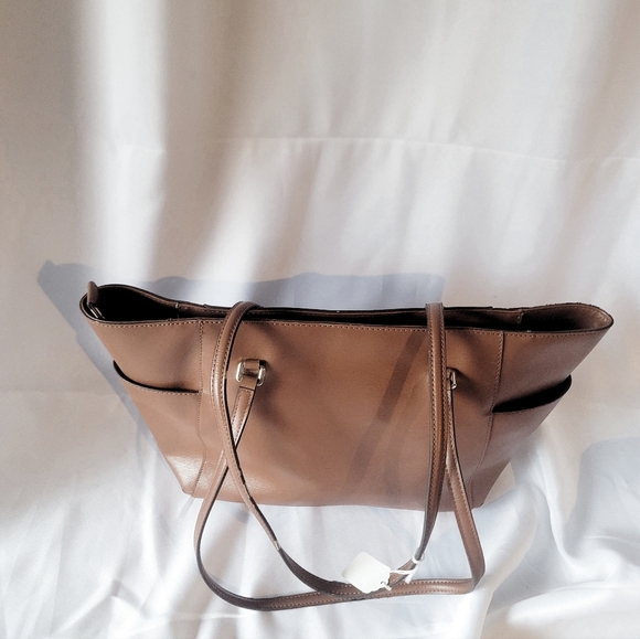 Slightly Used DKNY Bryant Zippered Women Tote - Picture 2 of 6